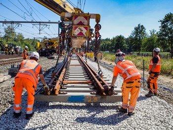 Unieke nieuwe wissels voor Brabant in Liempde; kortere reistijd en meer comfort bij de reiziger! - NL