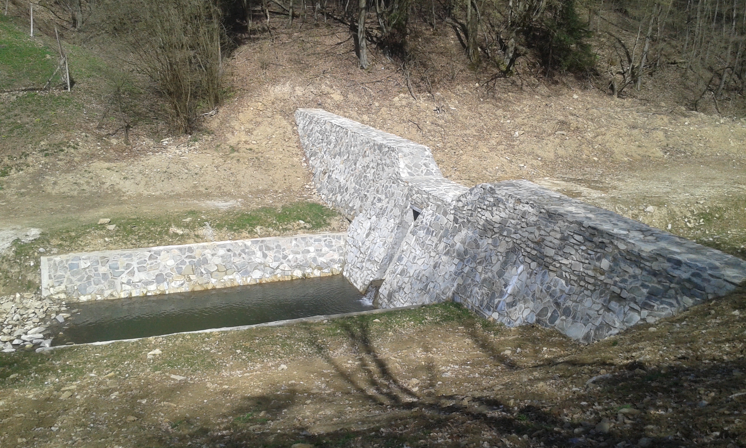 Žitná – Radiša, Rakovec, prehrádzka a stabilizácia koryta - Civiele bouwkunde