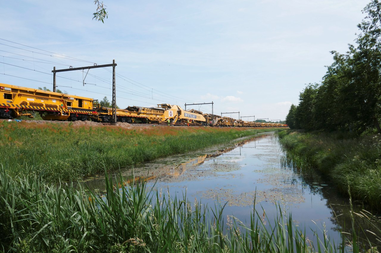 Gleisarbeiten (RU 800 S), Wadden - Spoorwegbouw Gleisarbeiten (RU 800 S), Wadden - Spoorwegbouw
