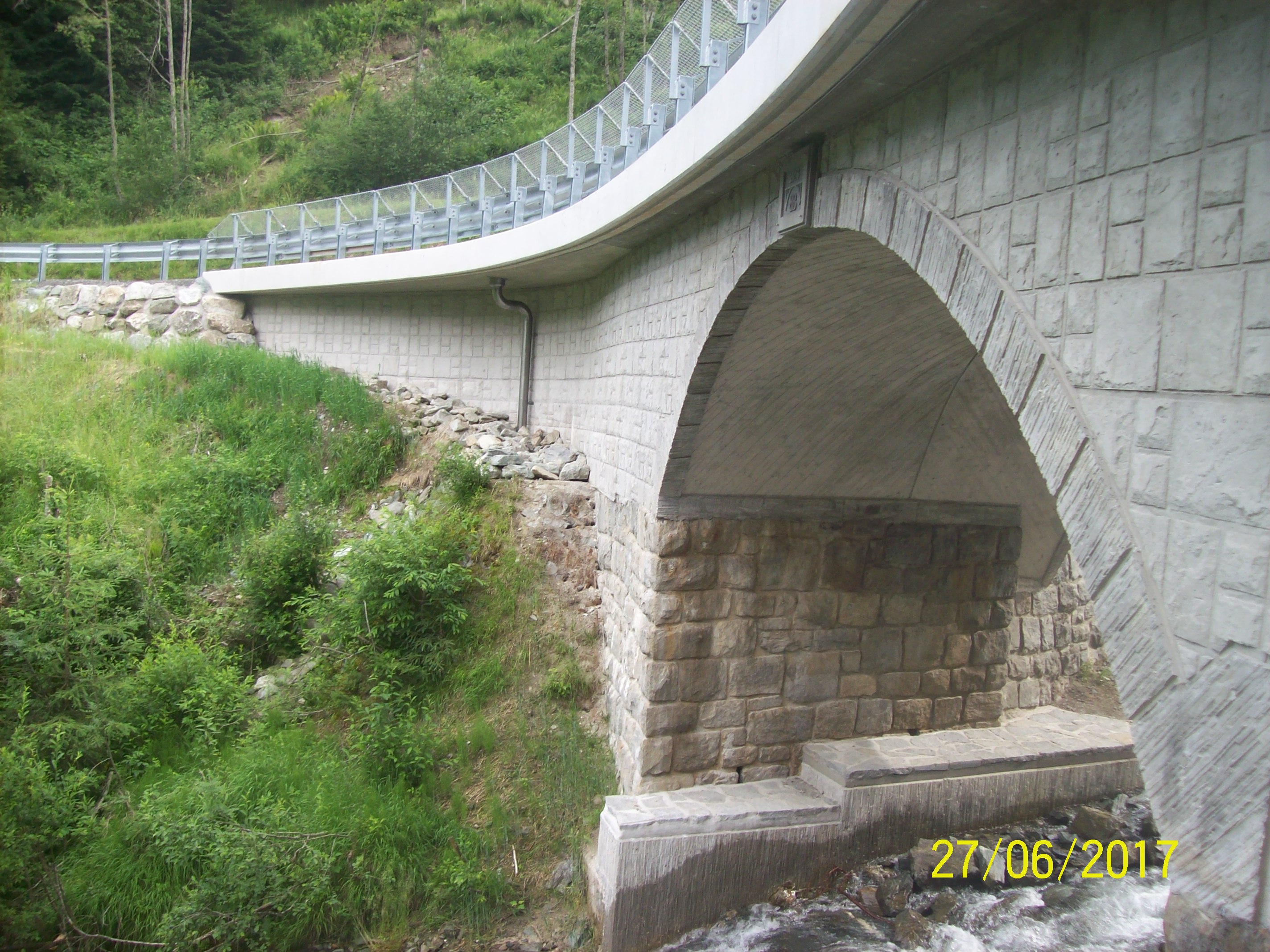 Schrabachbrücke auf der L264 Stubachtalstraße in Uttendorf - Wegen- en bruggenbouw