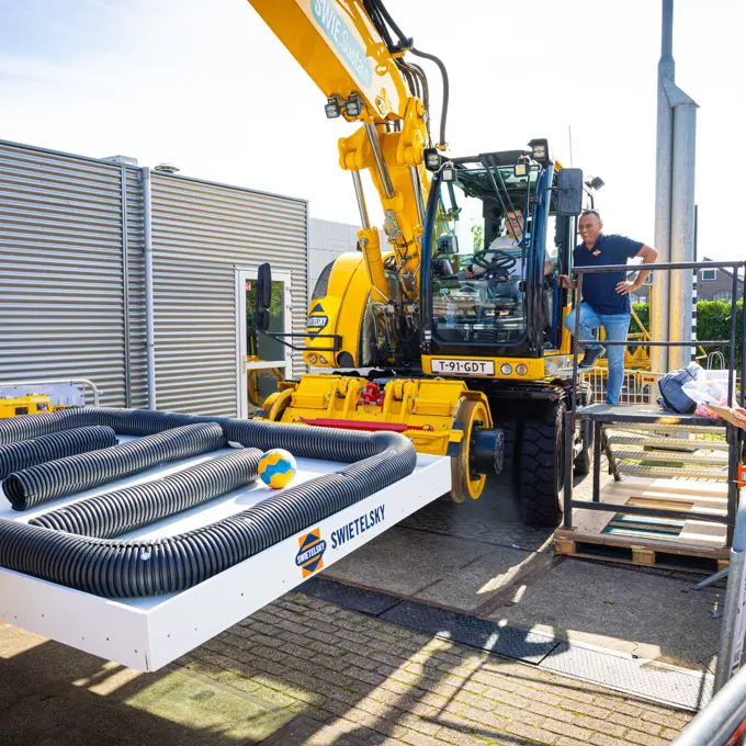 Web 20250919 134518 SV9035