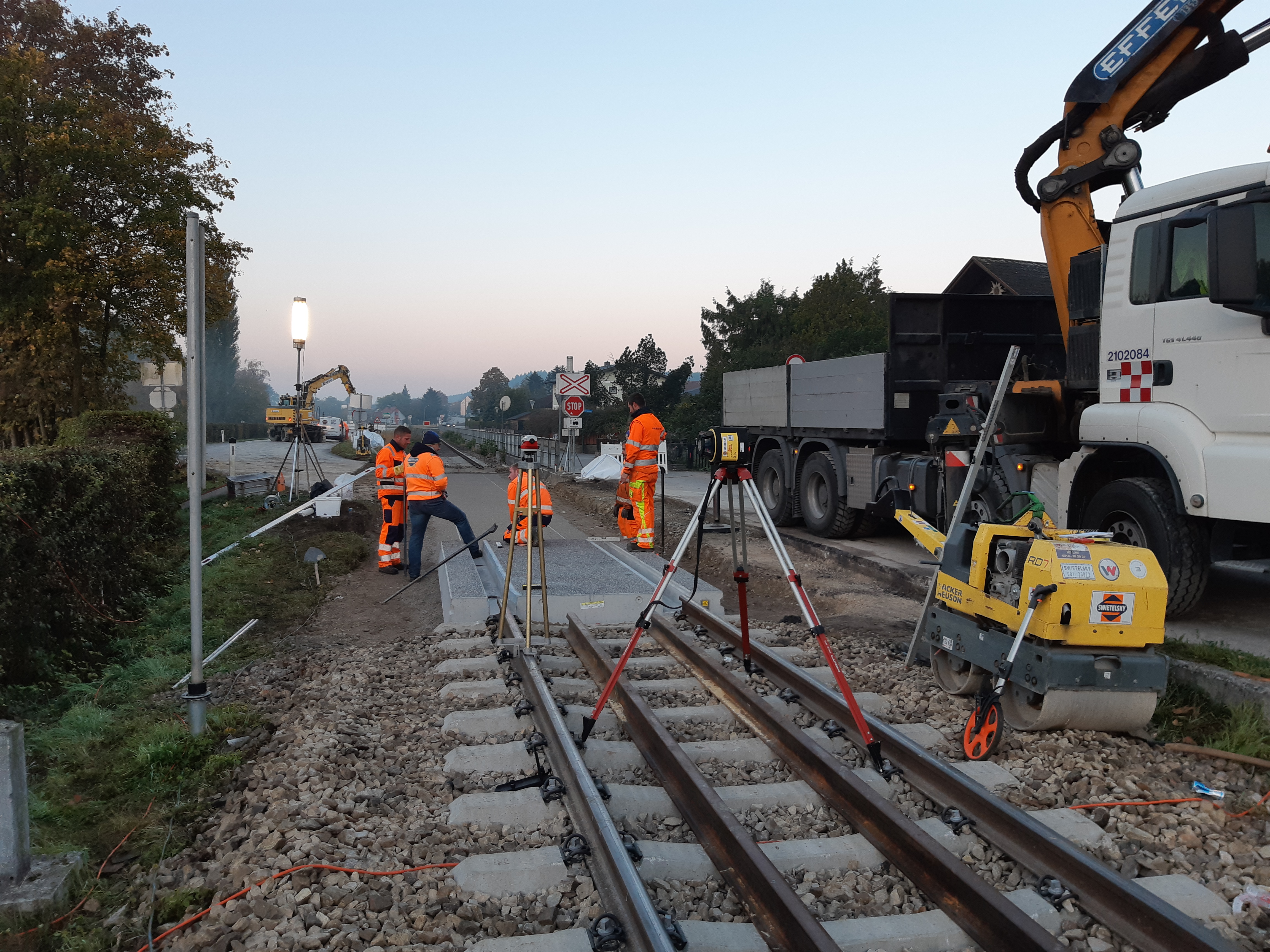 Erneuerung EK mit Gleistragplatten - Spoorwegbouw