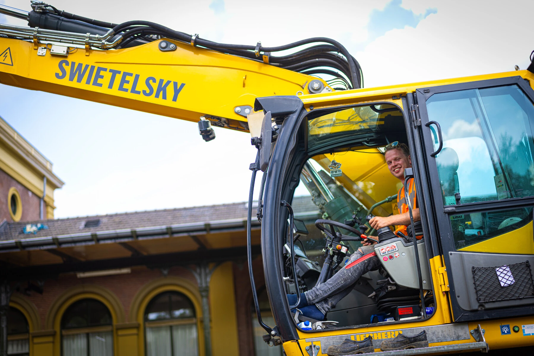 Web 20250815 140504 SV6836